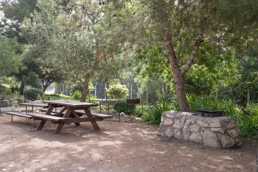 Hotel Zohar Badeshe Daliyya Esterno foto